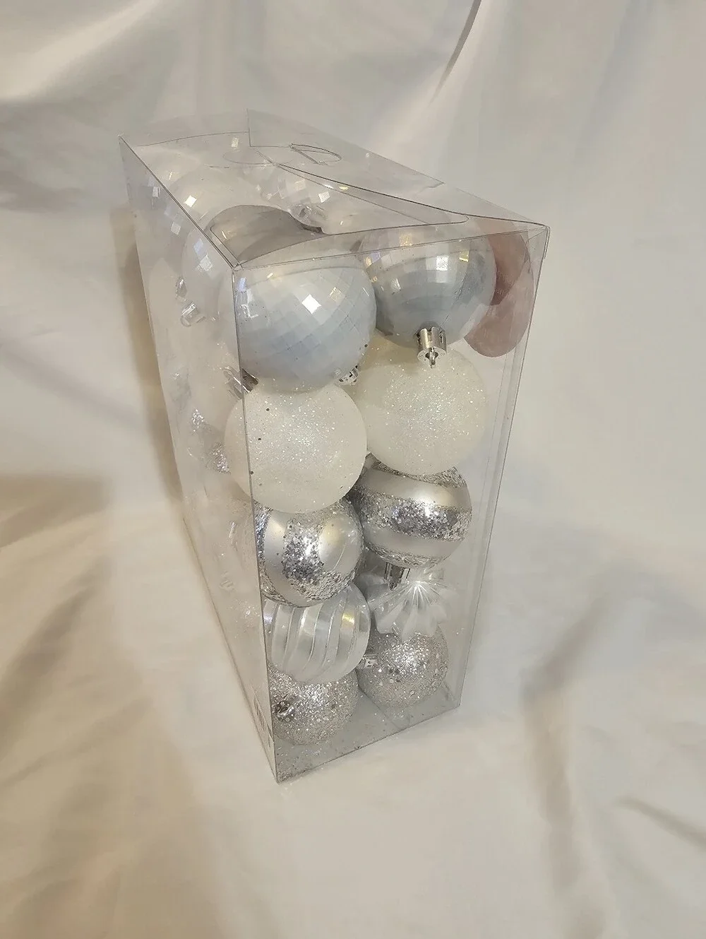 ASHLAND 40-Pack White and Silver Shatterproof Holiday Ornaments